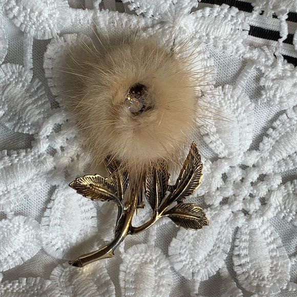 Vintage mink fur rose brooch pin - Picture 8 of 9